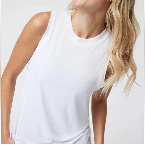 NEW VUORI energy top long in White - Picture 1 of 6